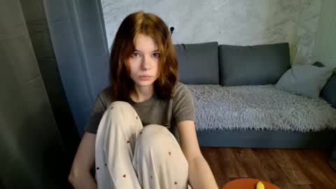 Snapshot of bonnie_and_c1yde chatting on 05/06/26, 05:14 Jessy Mark online show from 05/06/26, 05:14