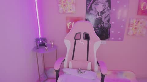 Snapshot of bonnie_benet chatting on 01/22/25, 12:27 Bonnie online show from 01/22/25, 12:27