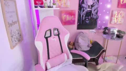 Snapshot of bonnie_benet chatting on 10/19/25, 03:51 Bonnie online show from 10/19/25, 03:51