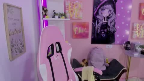 Snapshot of bonnie_benet chatting on 12/02/25, 03:45 Bonnie online show from 12/02/25, 03:45