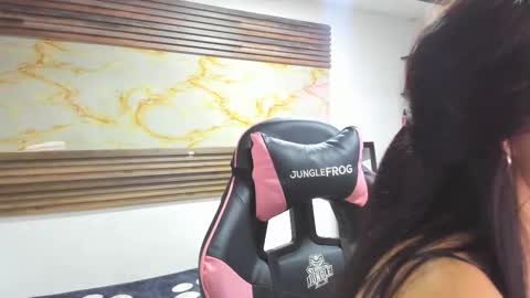 becky online show from 10/28/25, 07:05