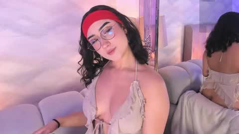 Bonnie online show from 04/18/26, 09:04