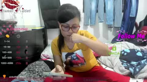 bonnie lam  hello welcome to my room I hope you have fun and you can reach your maximum pleasure here with me online show from 01/12/25, 03:39