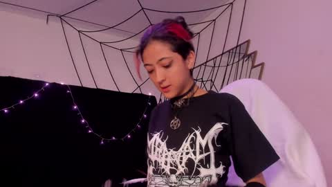   online show from 12/22/24, 11:44