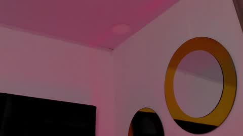   online show from 02/05/25, 11:34