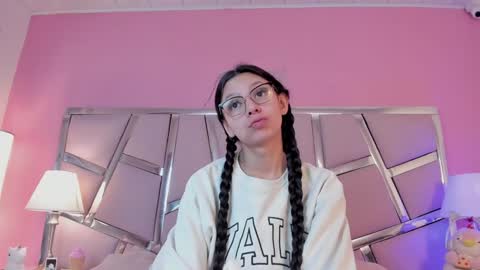 Snapshot of bonniepark_ chatting on 12/28/24, 03:26 Bonnie online show from 12/28/24, 03:26