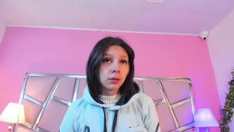 Snapshot of bonniepark_ chatting on 02/13/25, 12:00 Bonnie online show from 02/13/25, 12:00