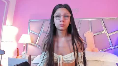 Snapshot of bonniepark_ chatting on 02/18/25, 02:16 Bonnie online show from 02/18/25, 02:16