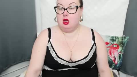 Snapshot of bonnieshining chatting on 02/25/25, 05:52 Bonnie online show from 02/25/25, 05:52