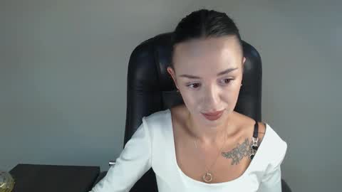 Bonnie online show from 09/18/25, 06:26