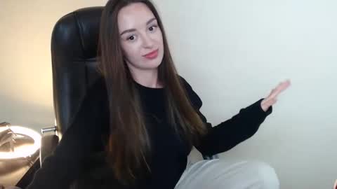 Snapshot of bonniexxx_ chatting on 04/23/26, 12:29 Bonnie online show from 04/23/26, 12:29