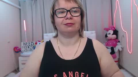 Snapshot of bonnnyboobsy chatting on 05/24/26, 06:35 bonnnyboobsy online show from 05/24/26, 06:35