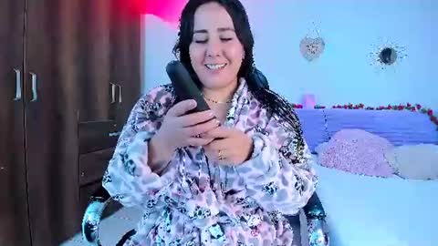 Snapshot of bonny_greylm chatting on 07/23/26, 01:08 sofia online show from 07/23/26, 01:08