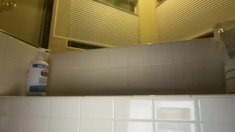 Snapshot of bonoanal chatting on 11/30/25, 07:56 bonoanal online show from 11/30/25, 07:56