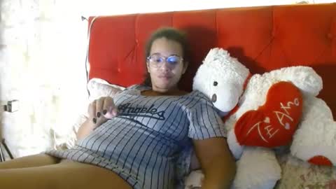Snapshot of bonvivantb chatting on 12/02/24, 04:09 Queen Bon Vivantt online show from 12/02/24, 04:09