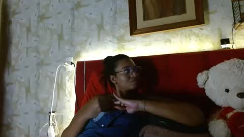 Snapshot of bonvivantb chatting on 01/14/25, 12:54 Queen Bon Vivantt online show from 01/14/25, 12:54