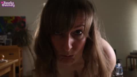 Snapshot of boobsgwendy chatting on 12/02/24, 01:24 Gwendydy online show from 12/02/24, 01:24