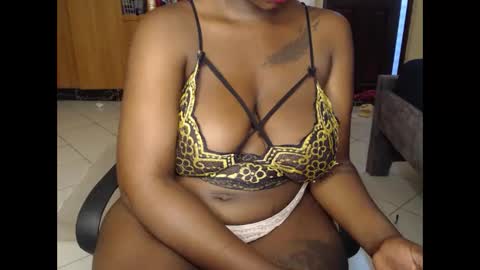 booby_candy online show from 11/12/25, 06:03