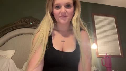 Snapshot of booksnlooksgirl chatting on 12/02/24, 04:09 booksnlooksgirl online show from 12/02/24, 04:09