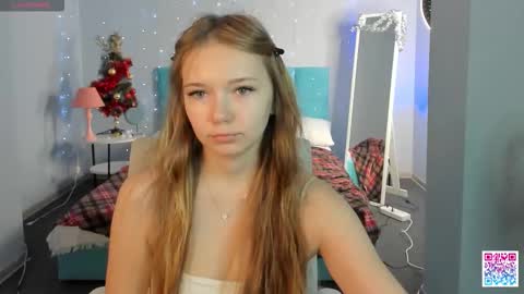 Milena online show from 12/01/25, 03:00