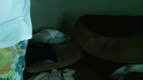 Snapshot of bootlegsolutions chatting on 04/01/26, 09:10 bootlegsolutions online show from 04/01/26, 09:10