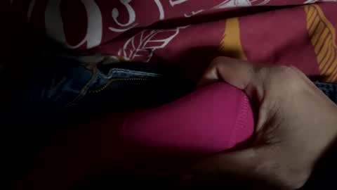 Snapshot of boredbassist78 chatting on 12/20/24, 01:33 boredbassist78 online show from 12/20/24, 01:33