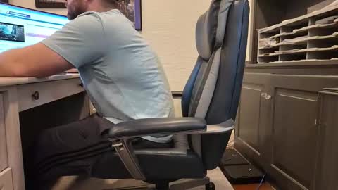 Snapshot of boredhorndog chatting on 02/06/26, 02:09 Boredhorndog online show from 02/06/26, 02:09