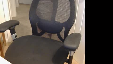 Snapshot of born2run chatting on 11/30/25, 05:50 born2run online show from 11/30/25, 05:50