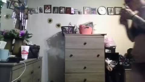 Snapshot of bossmilf007 chatting on 12/23/25, 11:08 bossmilf007 online show from 12/23/25, 11:08