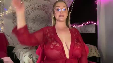 Snapshot of bossmomma chatting on 02/21/26, 12:22 BossMom online show from 02/21/26, 12:22