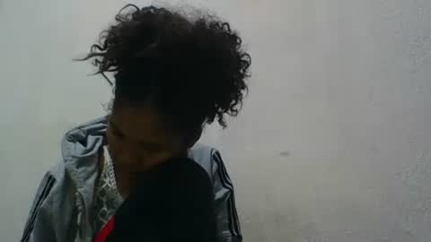 botoelia online show from 12/19/25, 04:30