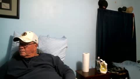 Snapshot of bottomjacki chatting on 12/15/24, 07:31 Jackie online show from 12/15/24, 07:31