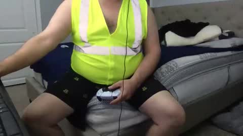 Snapshot of bottomman1990 chatting on 01/17/26, 11:41 uncutpr online show from 01/17/26, 11:41