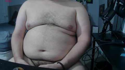 Snapshot of bottomman1990 chatting on 04/05/26, 11:24 uncutpr online show from 04/05/26, 11:24