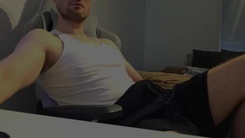 Snapshot of bottomtsinner chatting on 02/08/26, 10:18 bottomtsinner online show from 02/08/26, 10:18