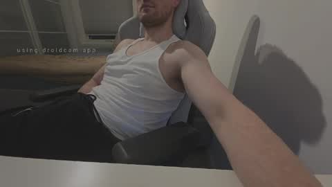 Snapshot of bottomtsinner chatting on 03/12/26, 09:43 bottomtsinner online show from 03/12/26, 09:43