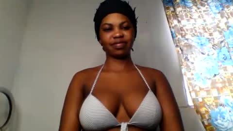 Snapshot of bouncingxxx_ass chatting on 09/30/25, 07:46 mirabel online show from 09/30/25, 07:46
