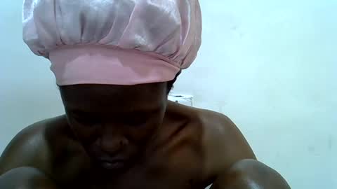 Snapshot of bouncy_vee chatting on 06/29/26, 10:37 bouncy_vee online show from 06/29/26, 10:37