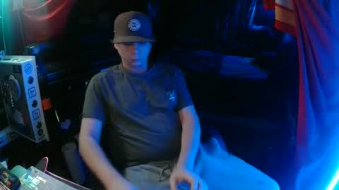 Snapshot of bowerboi1217 chatting on 12/04/25, 08:12 Bowerboi1217 online show from 12/04/25, 08:12