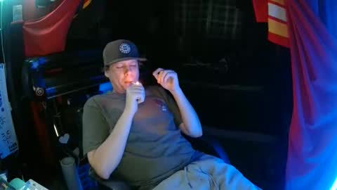 Snapshot of bowerboi1217 chatting on 12/04/25, 09:01 Bowerboi1217 online show from 12/04/25, 09:01