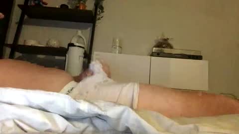 Snapshot of boxerbro123 chatting on 10/30/25, 07:47 boxerbro123 online show from 10/30/25, 07:47