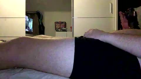 Snapshot of boxerbro123 chatting on 02/02/26, 01:04 boxerbro123 online show from 02/02/26, 01:04