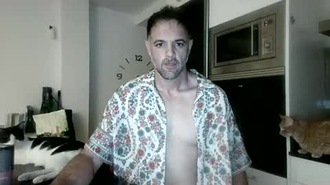 Snapshot of boxing___spf chatting on 06/15/26, 12:02 boxing___spf online show from 06/15/26, 12:02