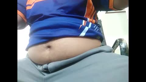 Snapshot of boy339342 chatting on 05/10/26, 04:50 boy339342 online show from 05/10/26, 04:50