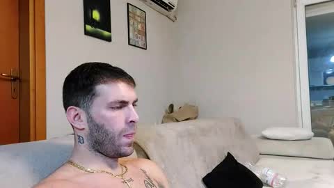 Snapshot of boy_aroundtheworld chatting on 10/21/25, 08:42 Dan online show from 10/21/25, 08:42