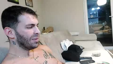 Snapshot of boy_aroundtheworld chatting on 10/23/25, 05:33 Dan online show from 10/23/25, 05:33