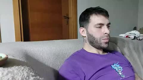 Snapshot of boy_aroundtheworld chatting on 10/25/25, 11:54 Dan online show from 10/25/25, 11:54