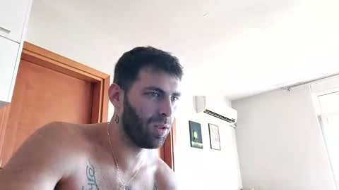 Snapshot of boy_aroundtheworld chatting on 10/27/25, 02:32 Dan online show from 10/27/25, 02:32