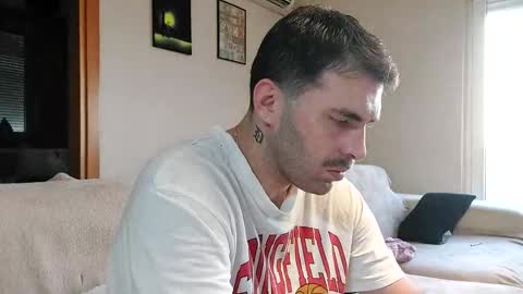 Snapshot of boy_aroundtheworld chatting on 11/13/25, 03:11 Dan online show from 11/13/25, 03:11