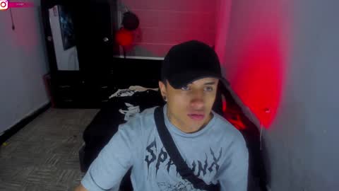 boy_nauthy online show from 02/04/25, 03:44